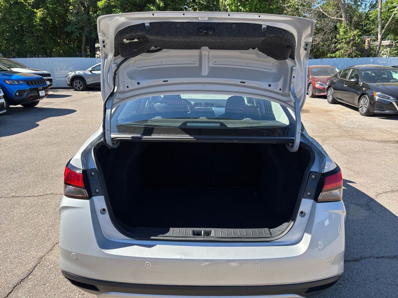 Used 2025 Nissan Versa SV FWD image 29