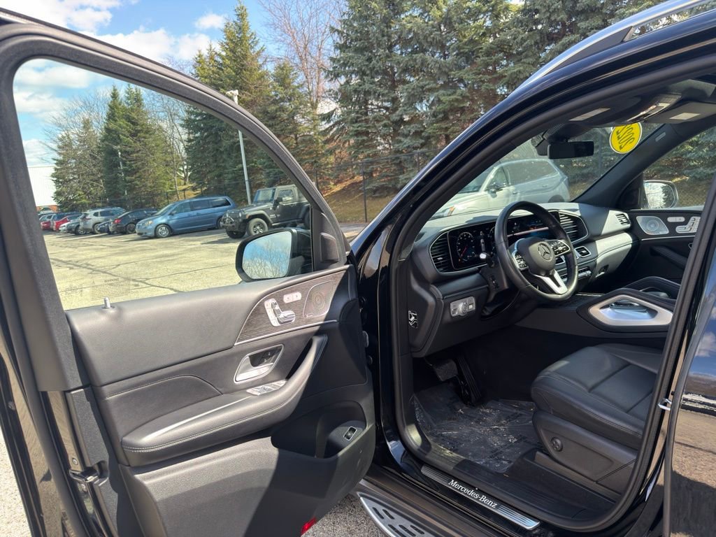 Used 2022 Mercedes-Benz GLE 350 4MATIC w/ Premium Package image 10