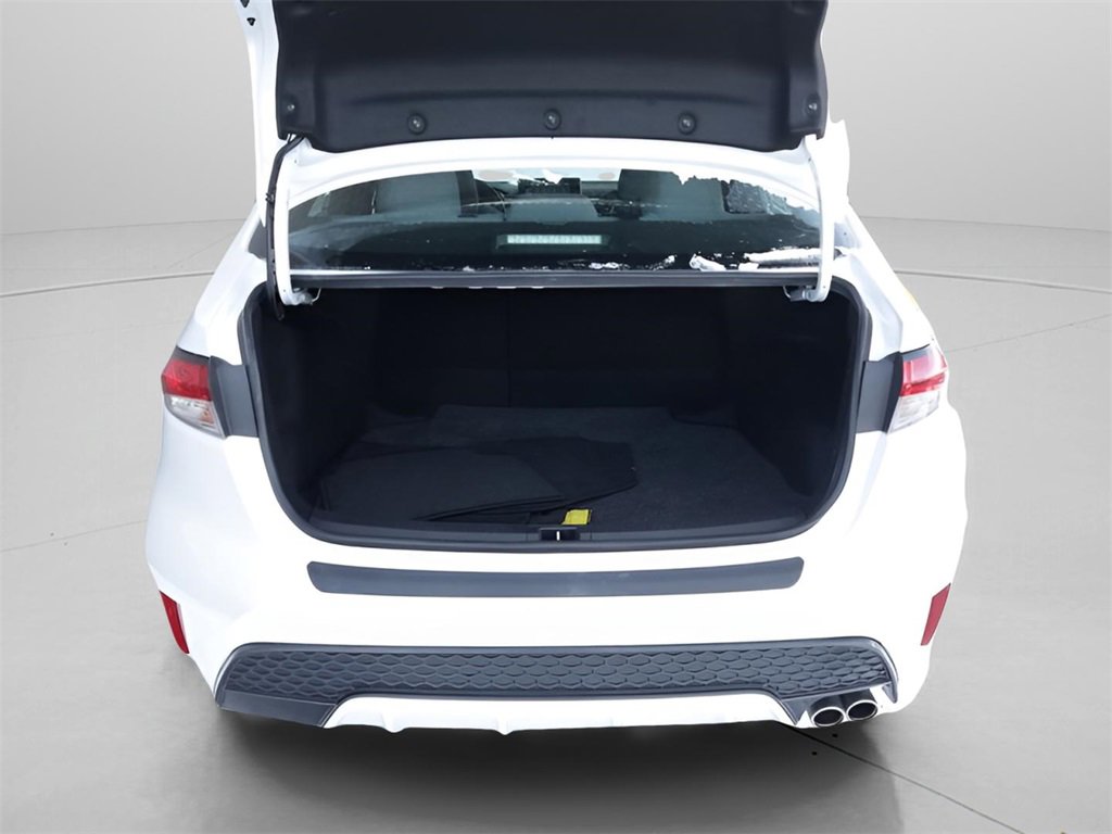 Certified 2022 Toyota Corolla SE w/ Carpet Mat Package (TMS) image 11