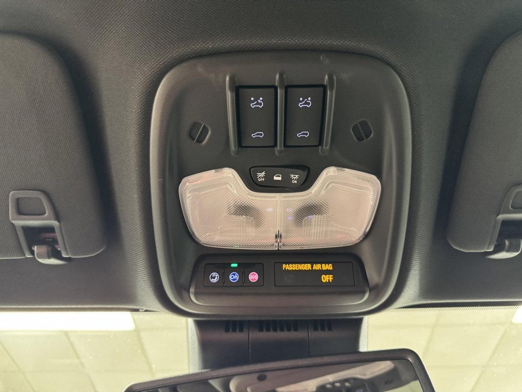 New 2025 GMC Canyon AT4 w/ Nightfall Edition image 42