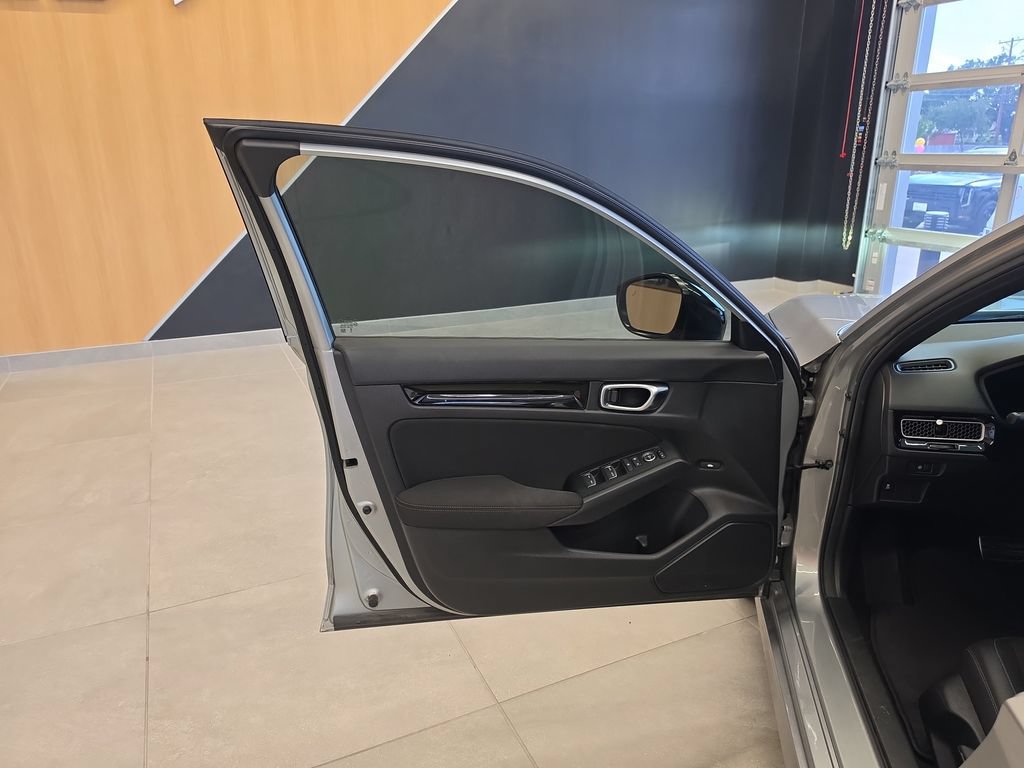 Used 2025 Honda Civic FWD Hybrid Sedan image 14