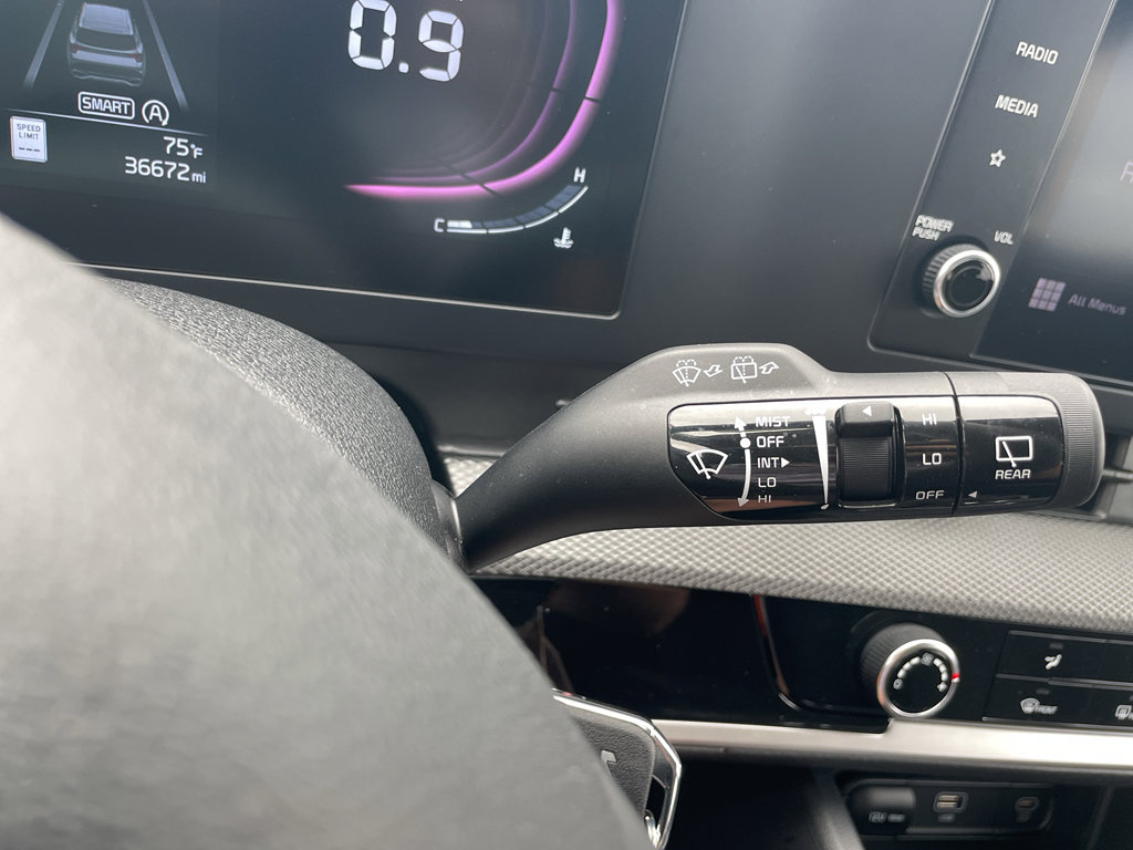 Used 2024 Kia Sportage LX image 19