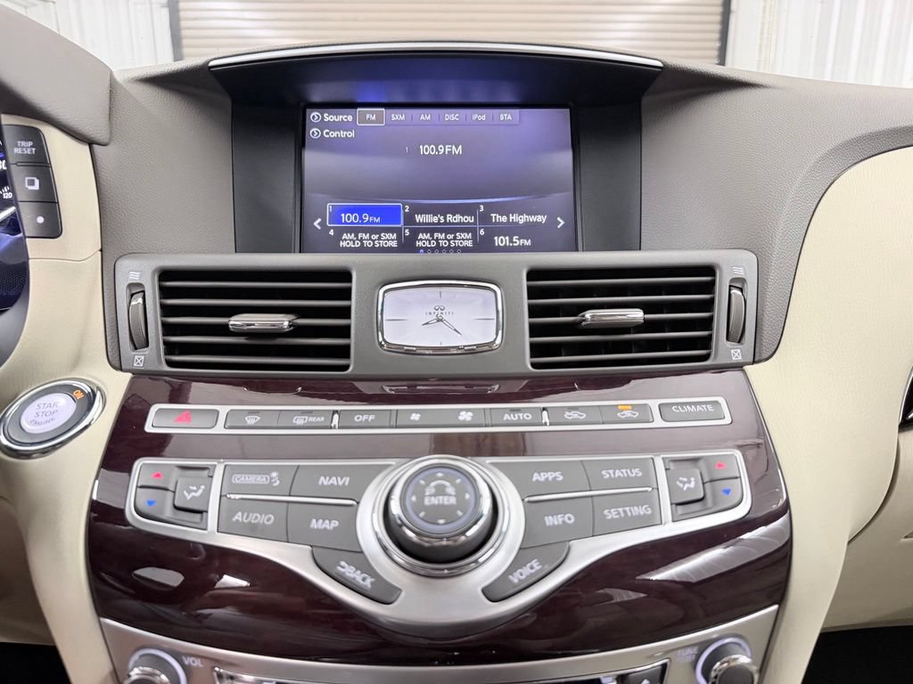Used 2019 INFINITI Q70 L 3.7 RWD image 18