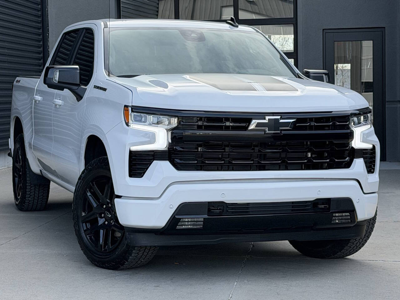 Used 2024 Chevrolet Silverado 1500 RST w/ Rally Edition AWD/4WD image 5