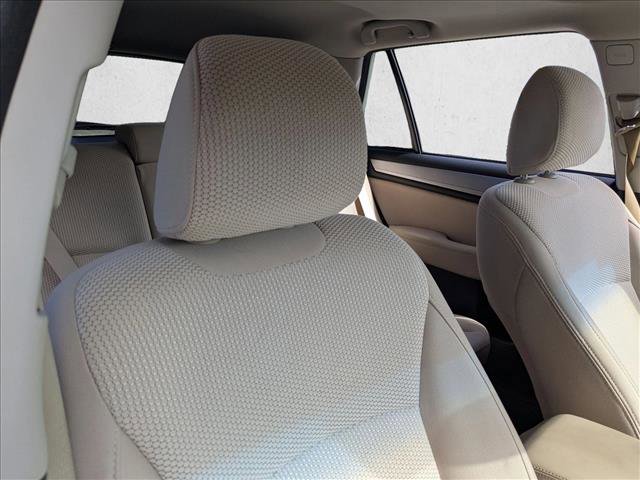 Used 2016 Subaru Outback 2.5i Premium image 17