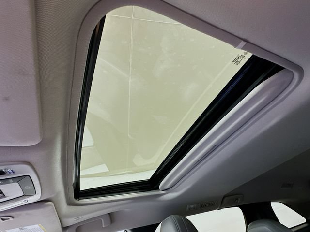 Certified 2025 Toyota Sienna XLE FWD image 15