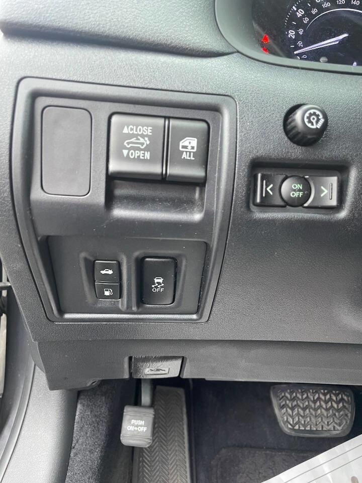 Used 2012 Lexus IS 350C image 15