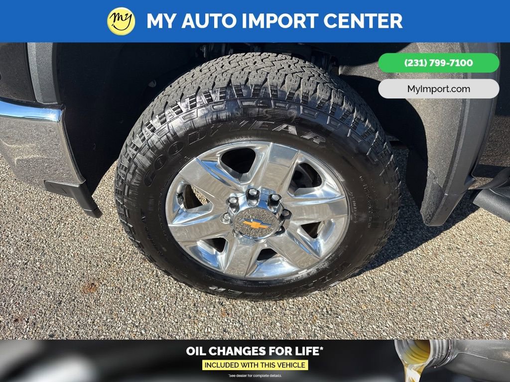 Used 2023 Chevrolet Silverado 2500 LTZ w/ LTZ Plus Package image 9