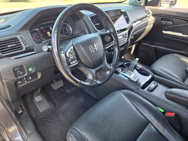 Used 2021 Honda Pilot Touring image 10