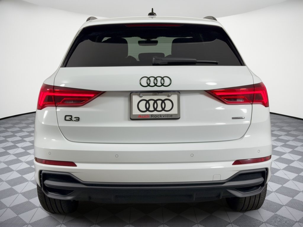 Certified 2025 Audi Q3 2.0T Premium Plus w/ Premium Plus Package AWD/4WD image 11