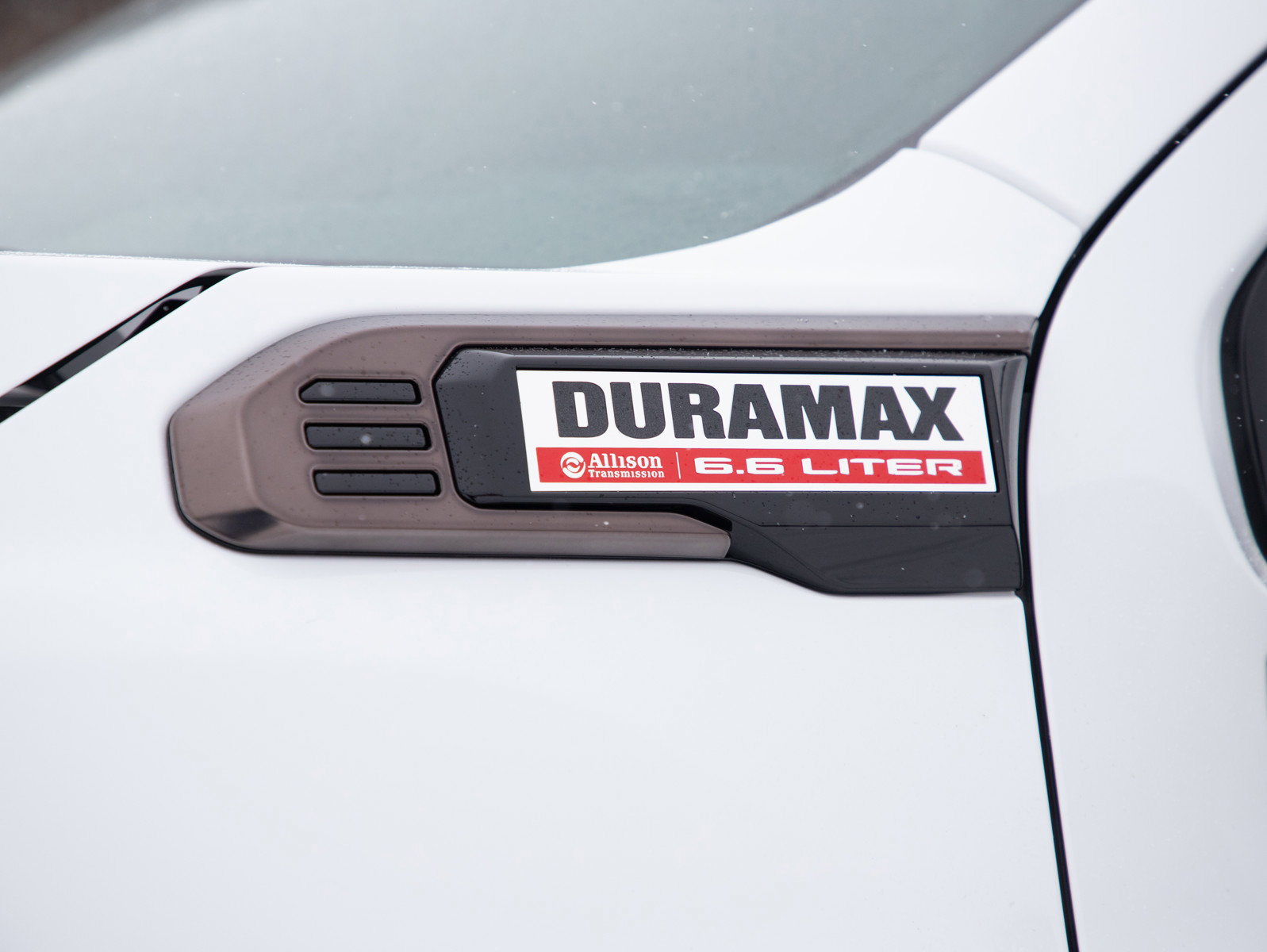 Used 2025 GMC Sierra 2500 AT4X image 31