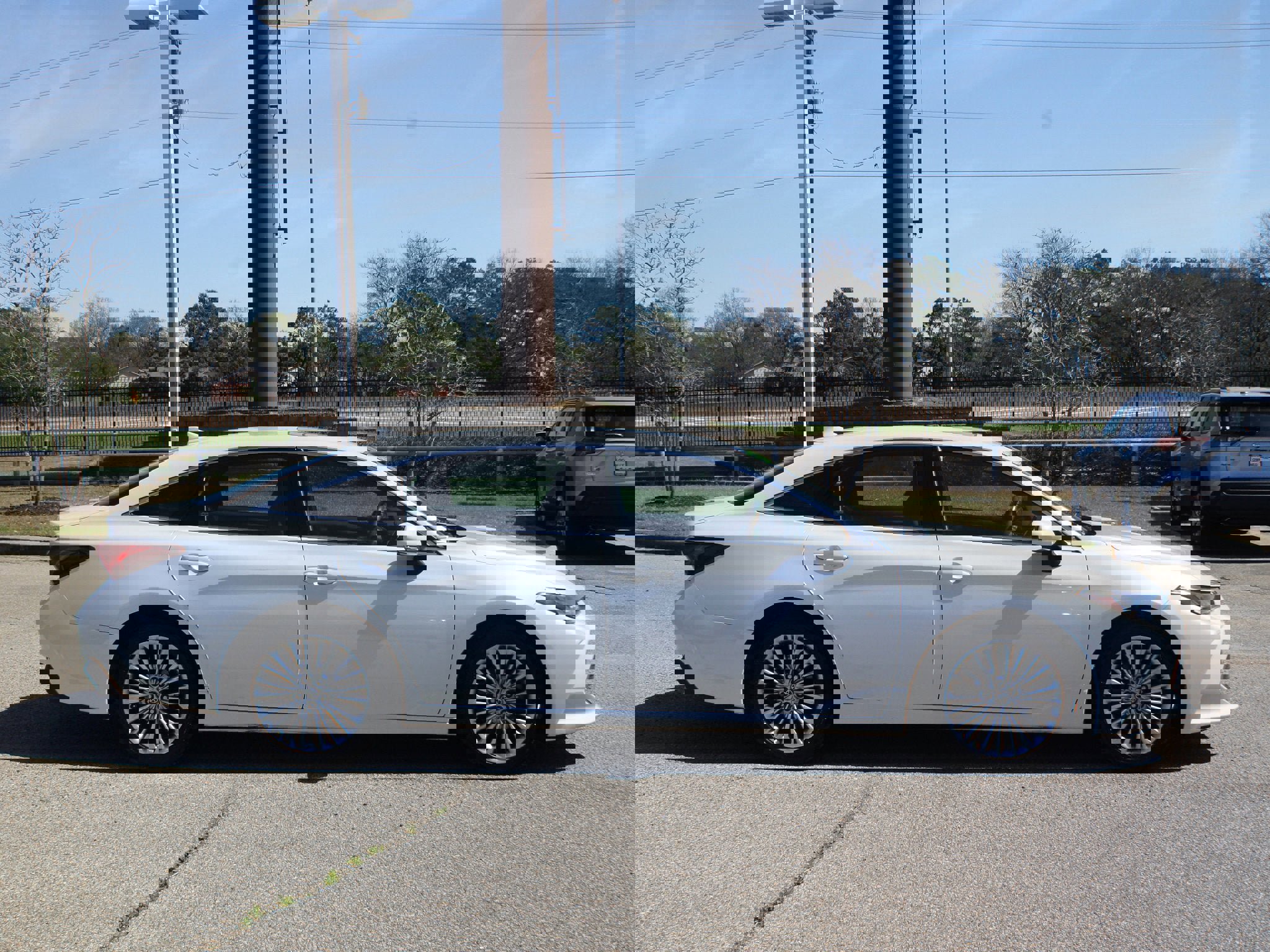 Used 2019 Toyota Avalon Limited w/ Advanced Safety Package image 21