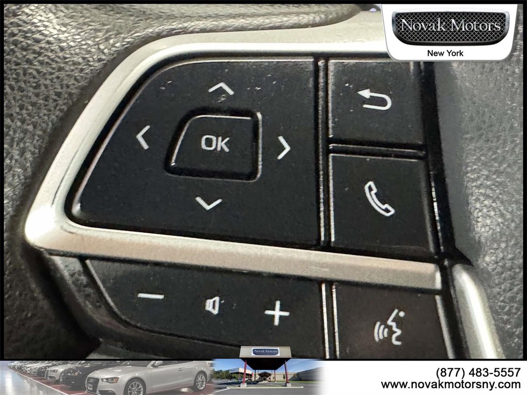 Used 2022 Toyota Highlander L image 16