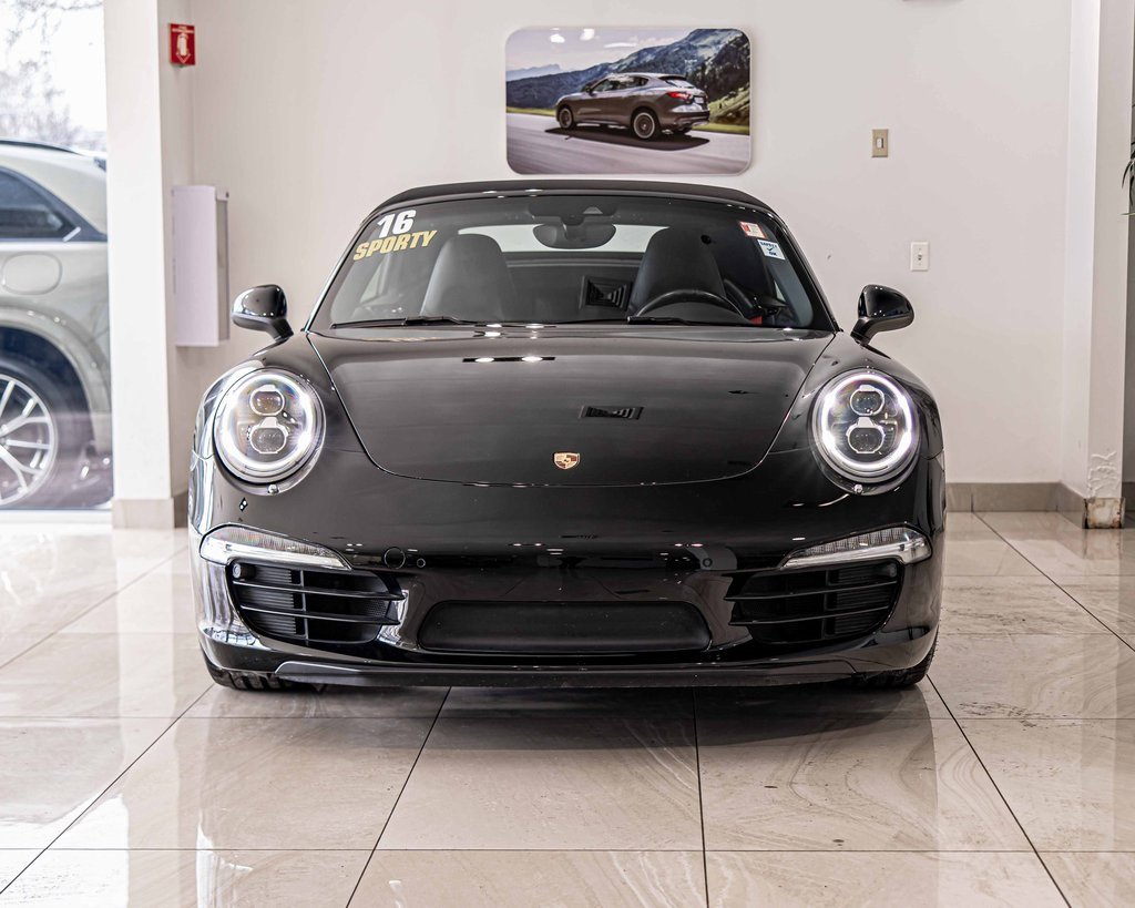 Used 2016 Porsche 911 Carrera Black Edition image 2