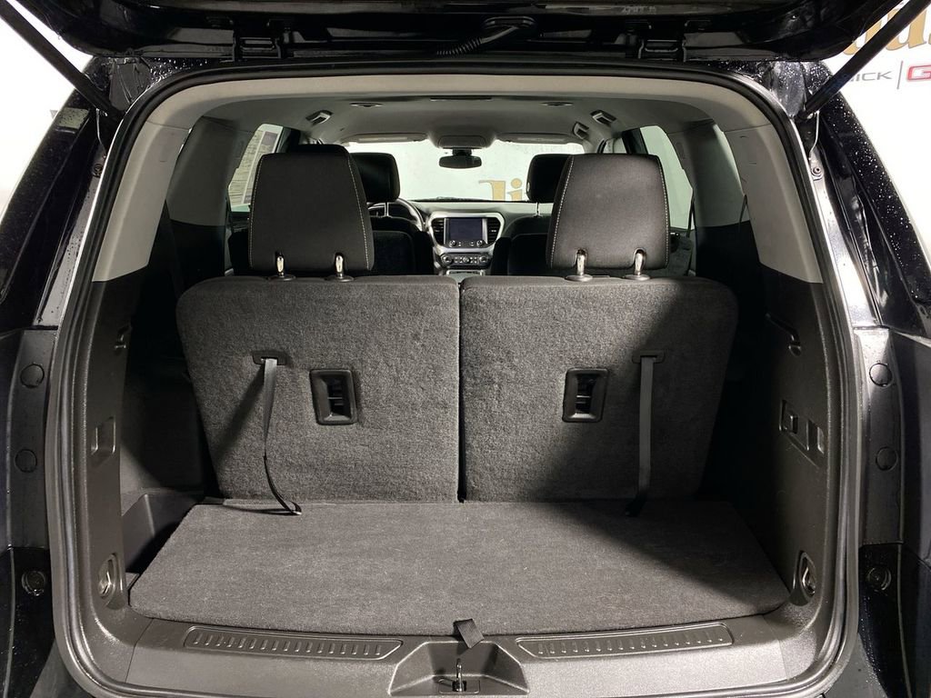 Certified 2023 GMC Acadia SLE image 23