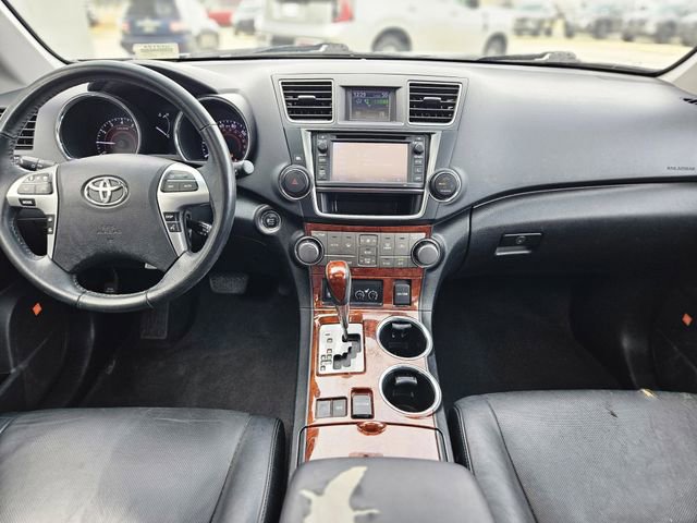 Used 2013 Toyota Highlander Limited image 15