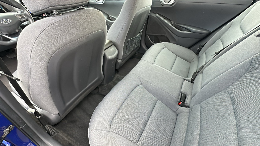 Used 2021 Hyundai Ioniq SE FWD image 24