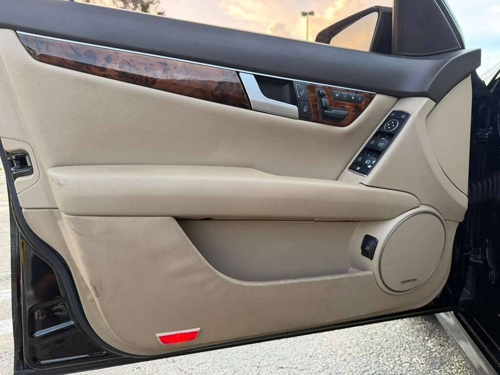 Used 2013 Mercedes-Benz C 250 Sedan image 10