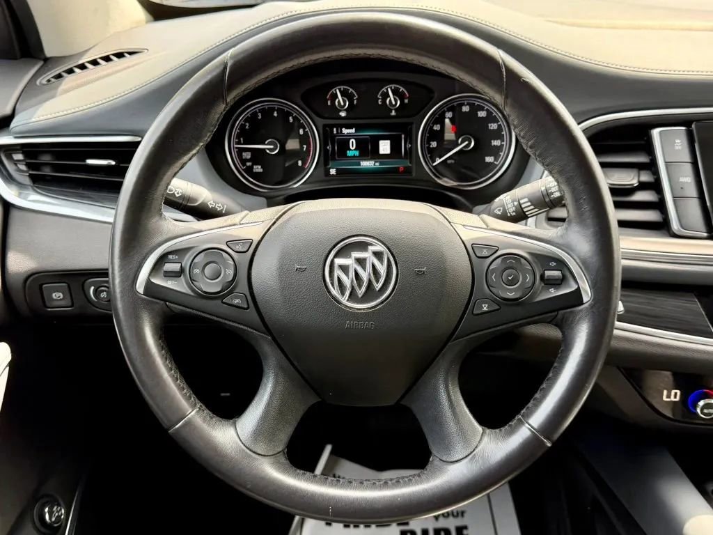 Used 2018 Buick Enclave Essence AWD/4WD image 20