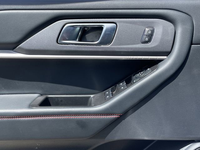 Used 2025 Ford Explorer ST-Line w/ ST-Line Street Pack AWD/4WD image 24