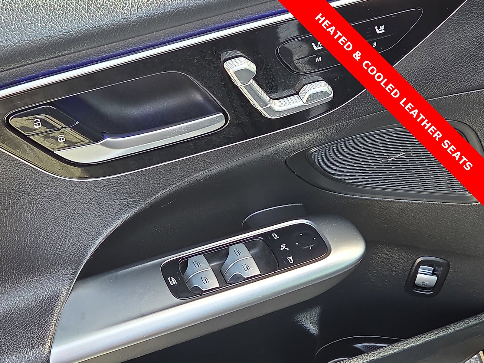 Used 2025 Mercedes-Benz C 300 Sedan image 13