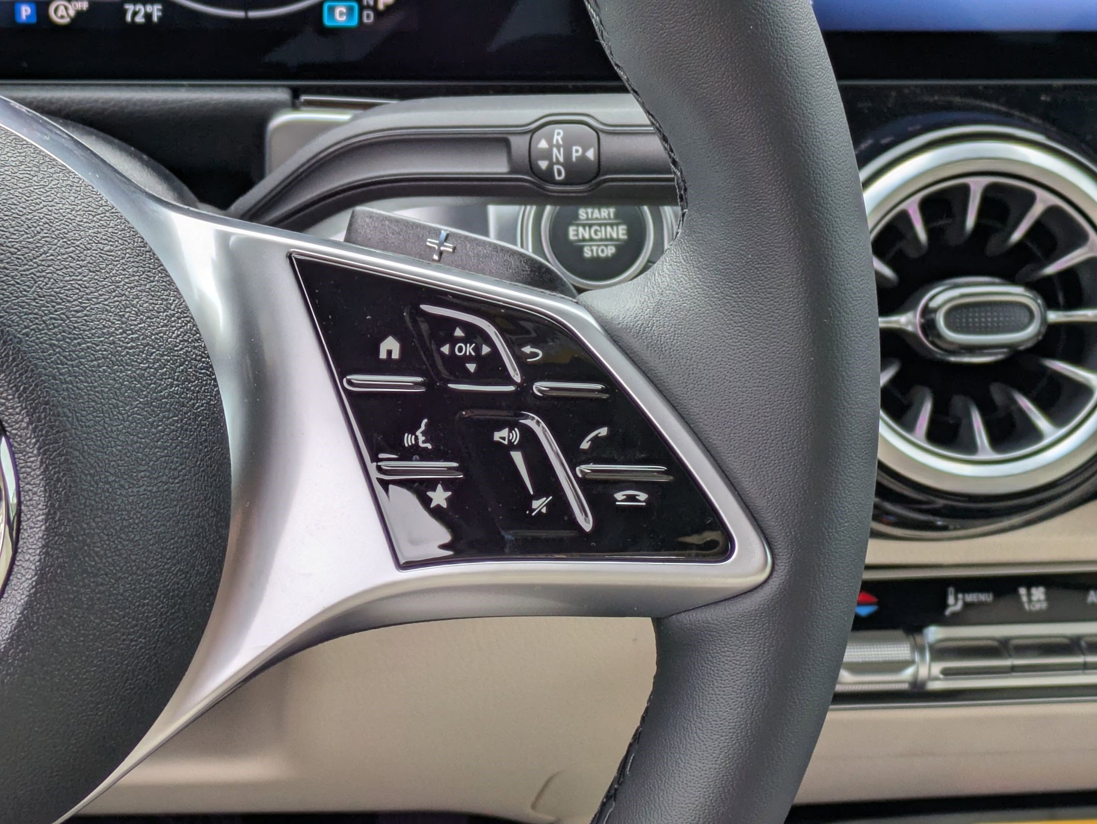 New 2026 Mercedes-Benz GLB 250 image 21