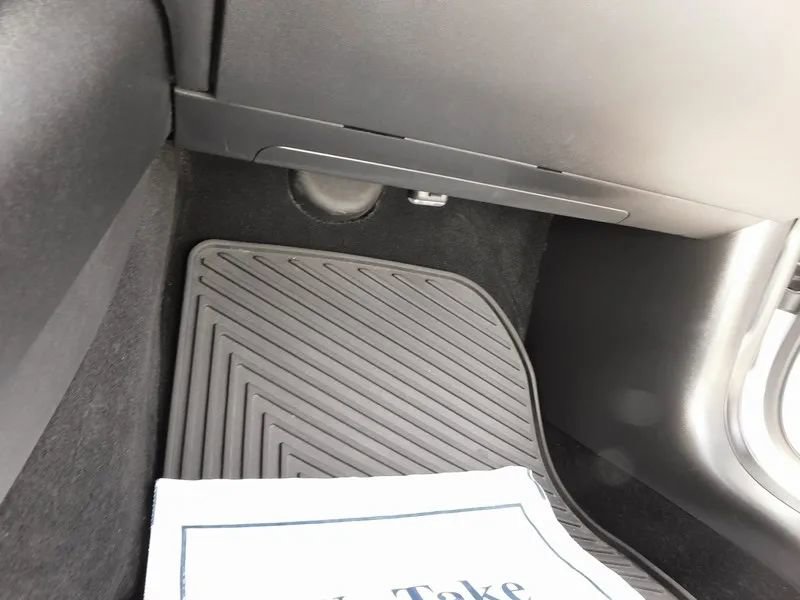 Used 2020 Tesla Model 3 Standard Range Plus image 33