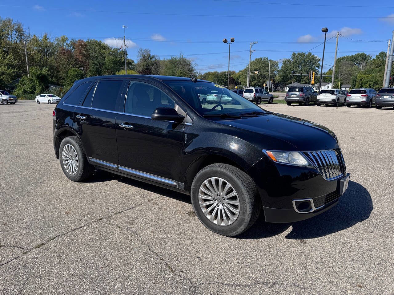 Used 2014 Lincoln MKX AWD image 4