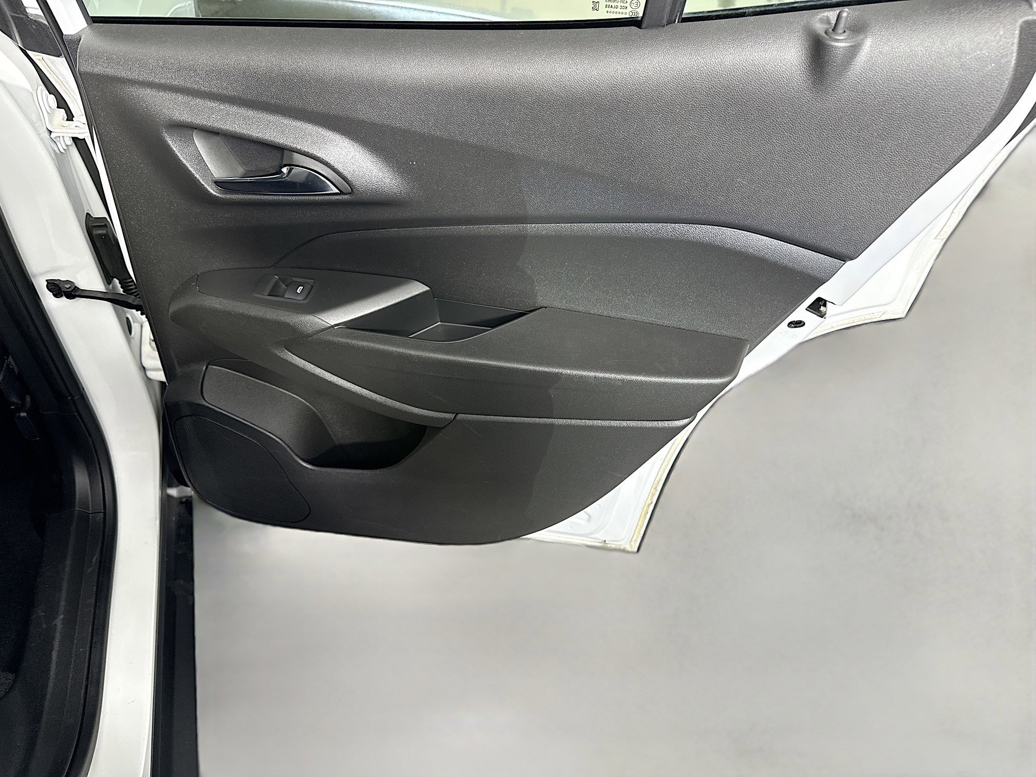 Used 2024 Chevrolet Trax LS image 27