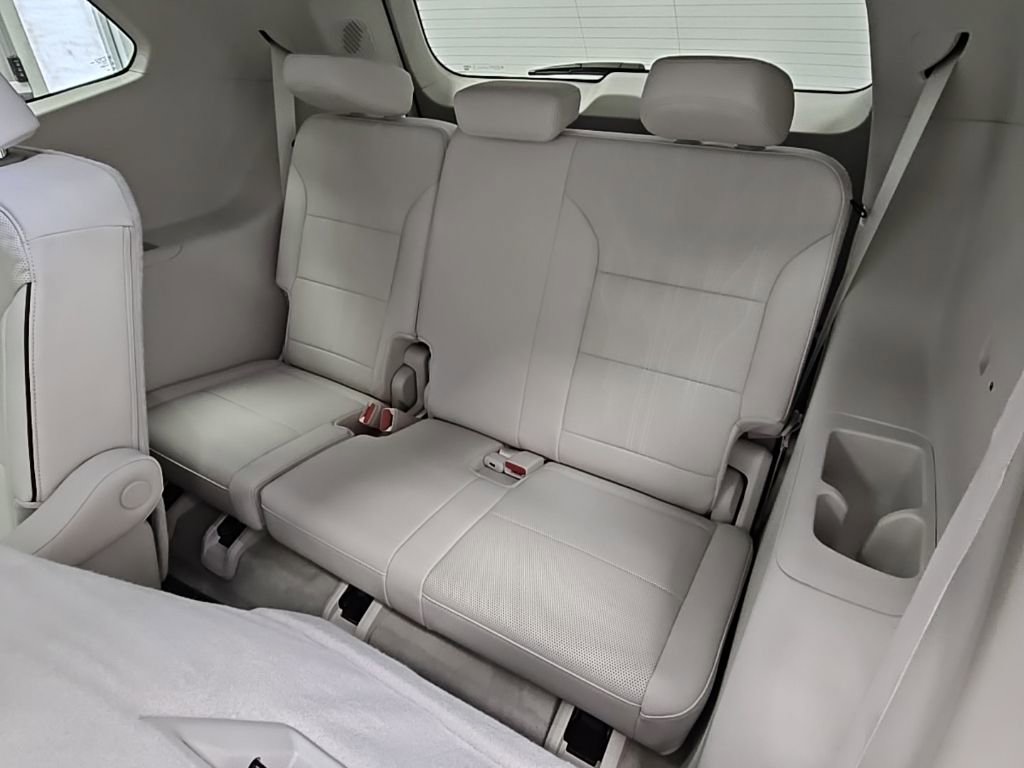 New 2026 Buick Enclave Avenir w/ Super Cruise Package image 35