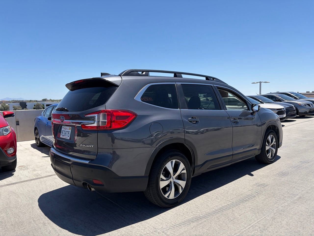 Used 2023 Subaru Ascent Premium w/ Convenience Package AWD/4WD image 2