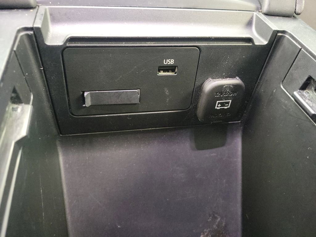 Used 2021 MAZDA MAZDA3 s FWD image 22