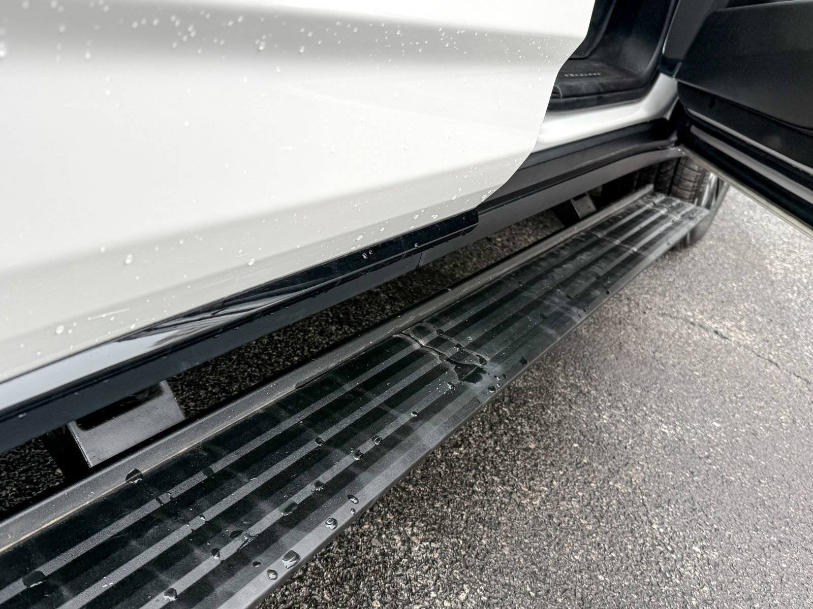 Used 2022 Cadillac Escalade Sport Platinum w/ LPO, ONYX Package image 5