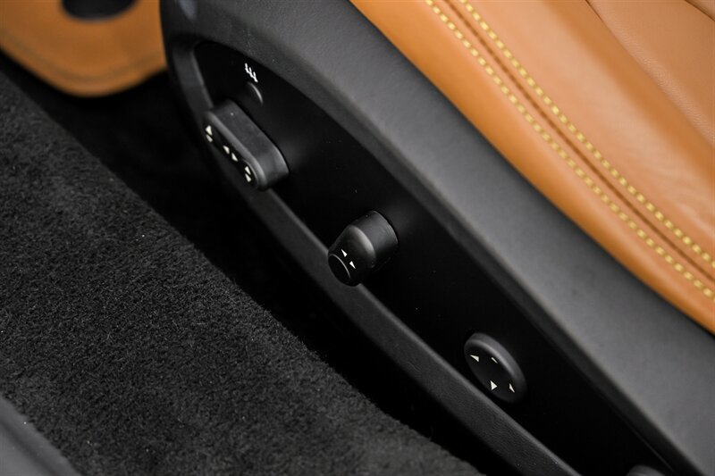 Used 2022 Ferrari F8 Tributo RWD image 29