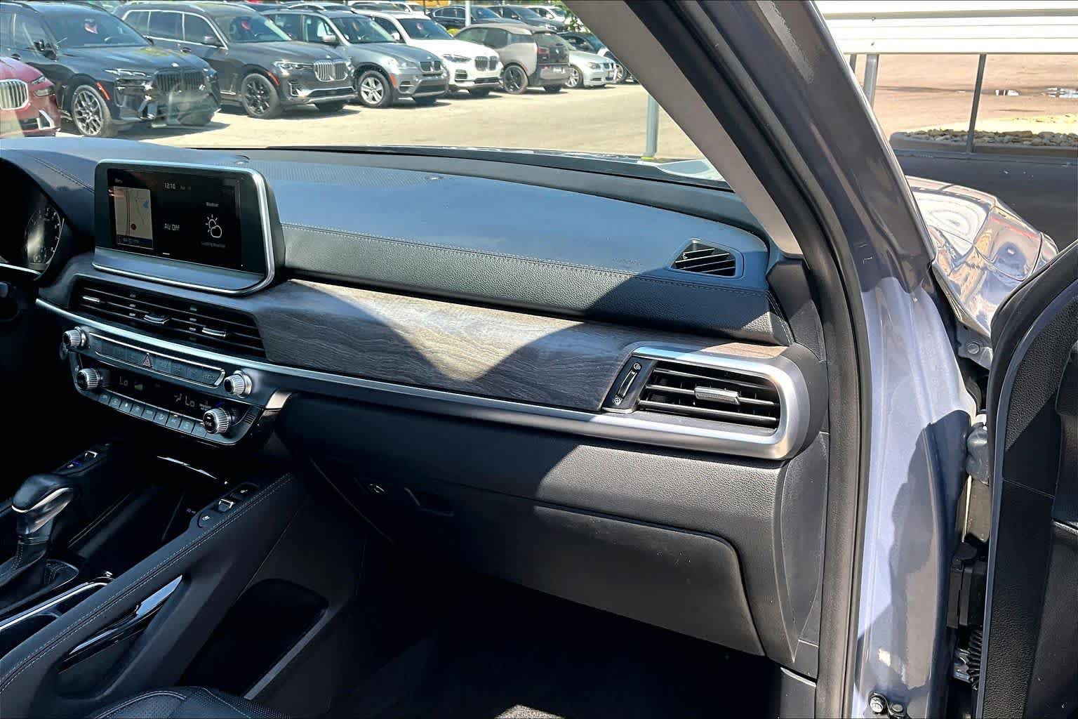 Used 2020 Kia Telluride SX w/ SX Prestige Package AWD/4WD image 18