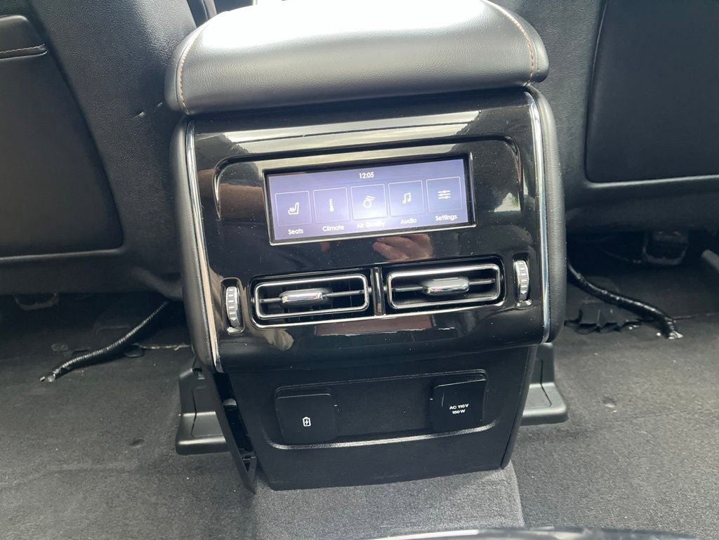 Used 2023 Lincoln Aviator Grand Touring w/ Equipment Group 301A AWD/4WD image 17