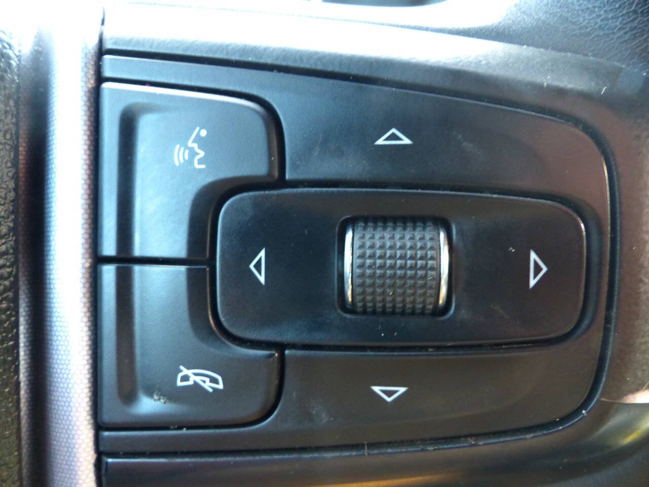Used 2020 GMC Sierra 1500 SLT AWD/4WD image 27