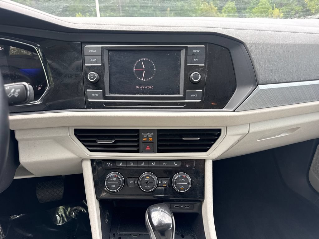 Used 2023 Volkswagen Jetta SE FWD image 18