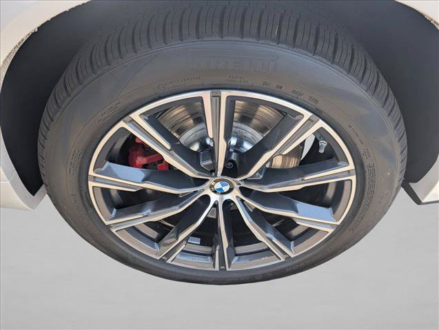 New 2026 BMW X5 xDrive50e w/ Executive Package AWD/4WD image 9