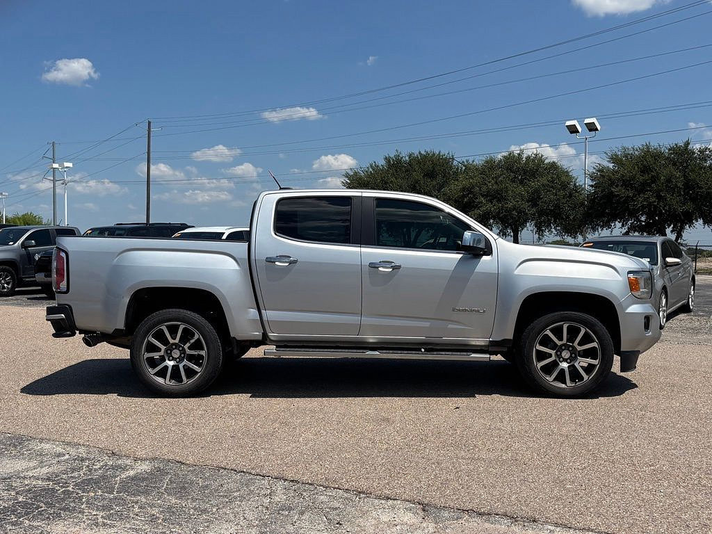 Used 2018 GMC Canyon Denali RWD image 4