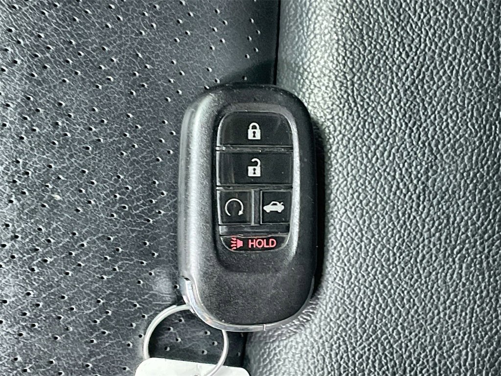 Used 2022 Honda Civic Touring image 34