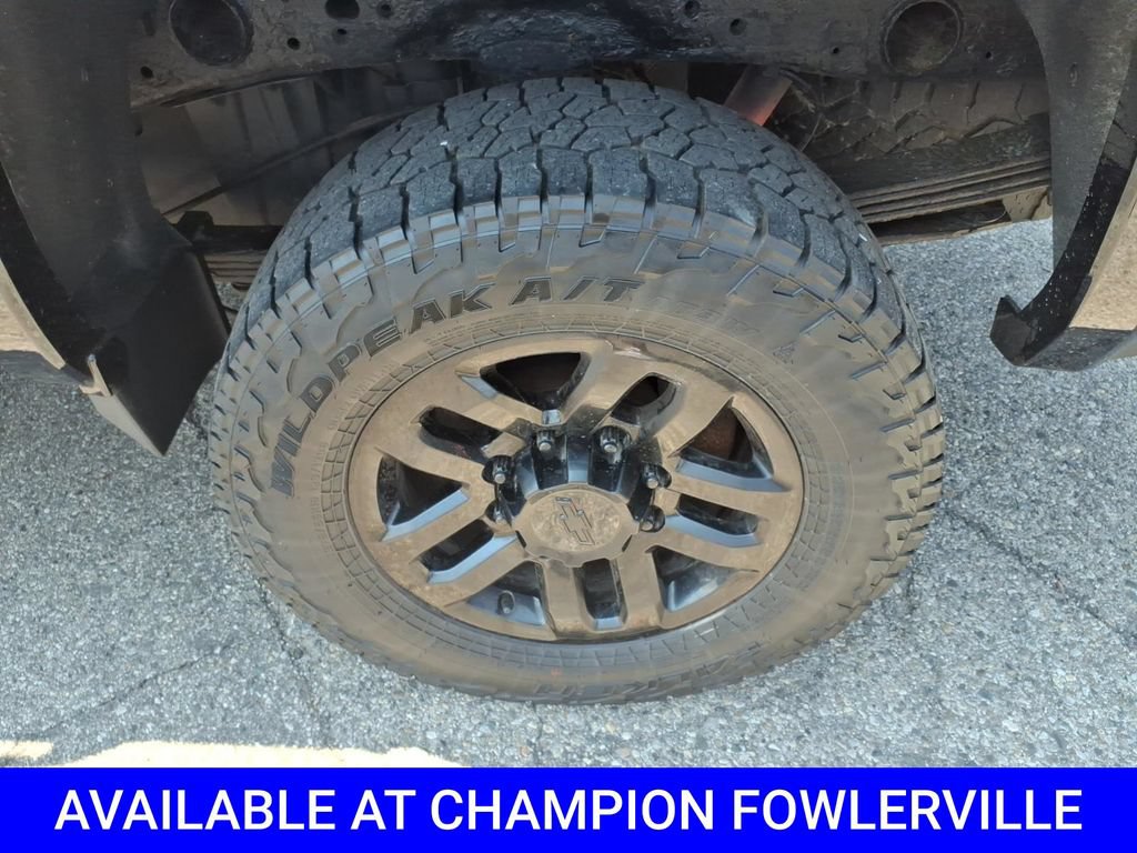 Used 2016 Chevrolet Silverado 2500 LT w/ Midnight Edition AWD/4WD image 7