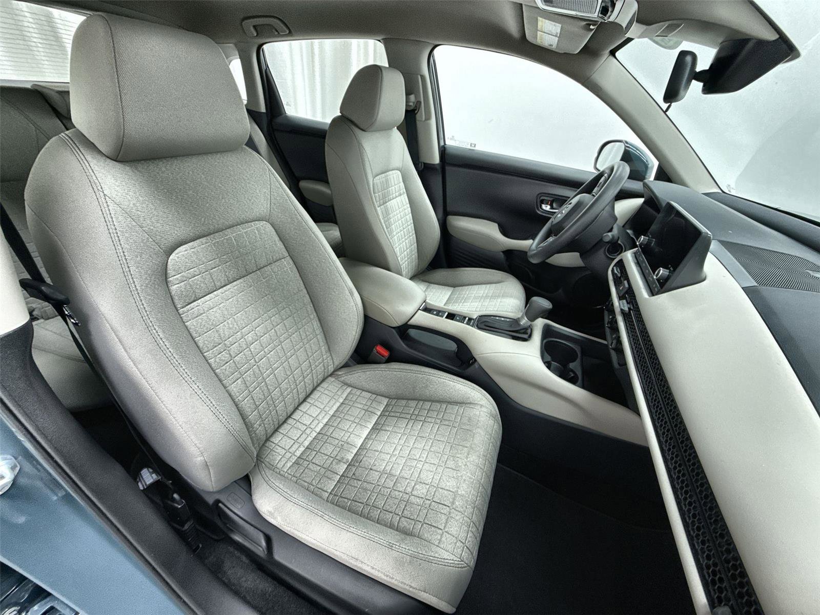Certified 2025 Honda HR-V LX image 26