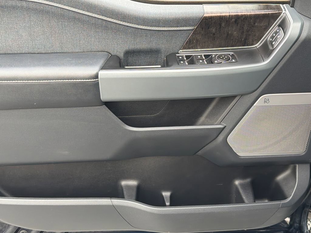 Used 2023 Ford F150 Lariat w/ FX4 Off-Road Package image 3