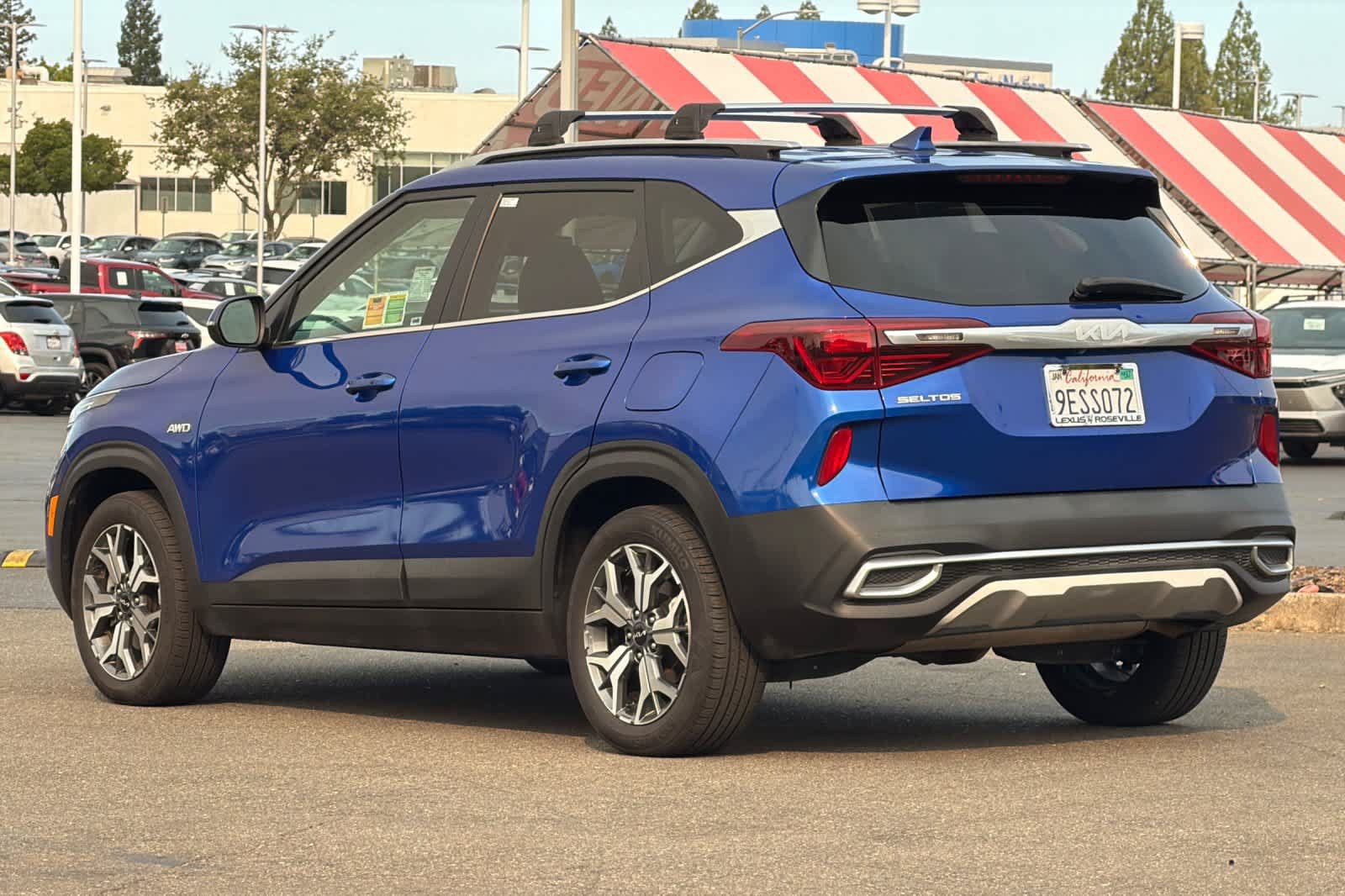 Used 2023 Kia Seltos EX AWD/4WD image 7