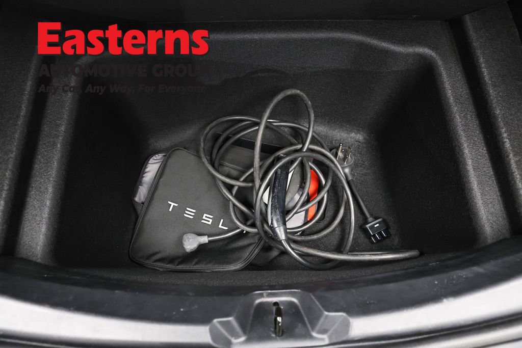 Used 2023 Tesla Model 3 Standard Range image 9