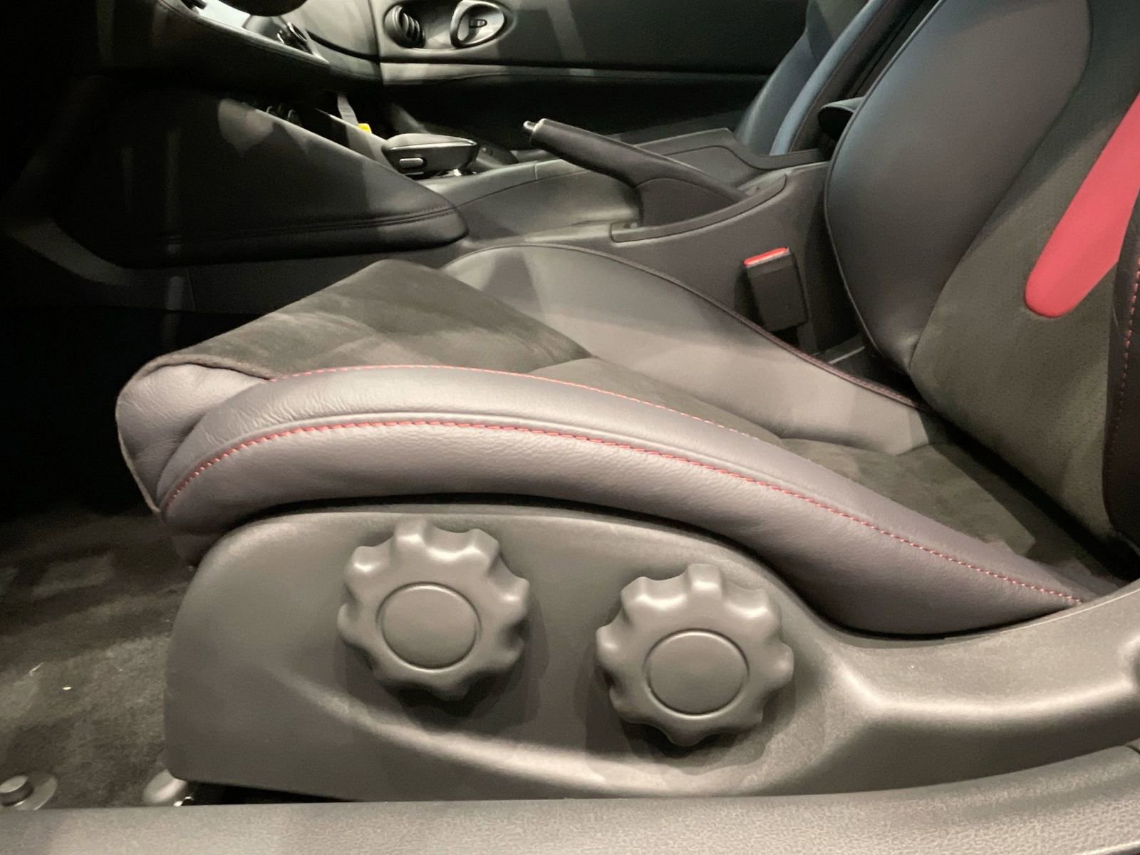 New 2024 Nissan Z NISMO w/ Floor Mat Package image 15