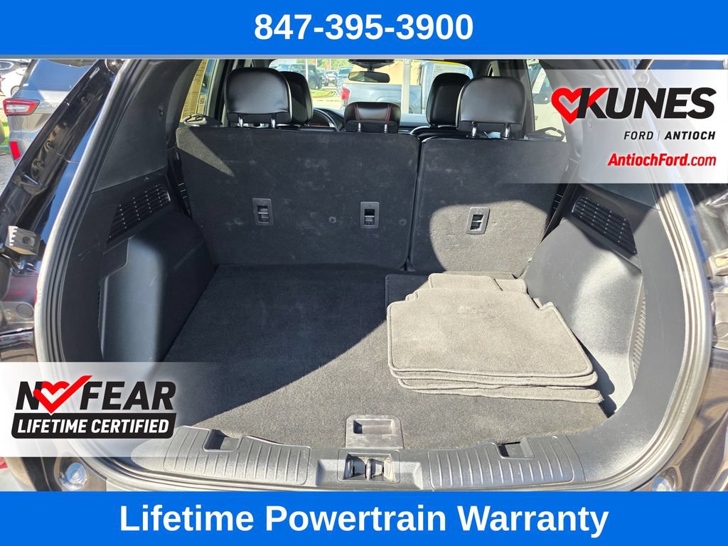 Certified 2025 Ford Escape ST-Line AWD/4WD image 26
