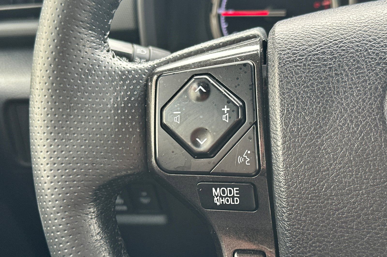 Certified 2024 Toyota 4Runner TRD Off-Road Premium image 30