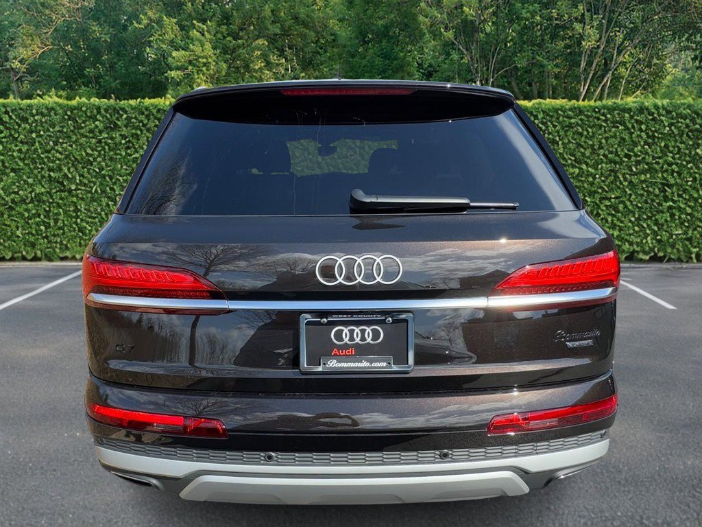 Used 2025 Audi Q7 3.0T Premium w/ Convenience Package image 8